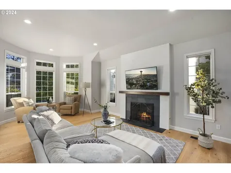 13869 Amberwood Circle Lake Oswego OR 97035