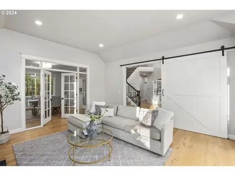 13869 Amberwood Circle Lake Oswego OR 97035