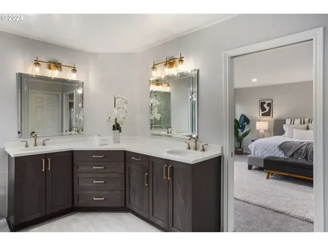13869 Amberwood Circle Lake Oswego OR 97035