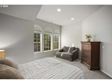 13869 Amberwood Circle Lake Oswego OR 97035