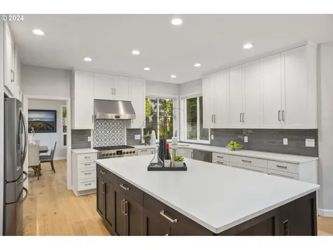 13869 Amberwood Circle Lake Oswego OR 97035