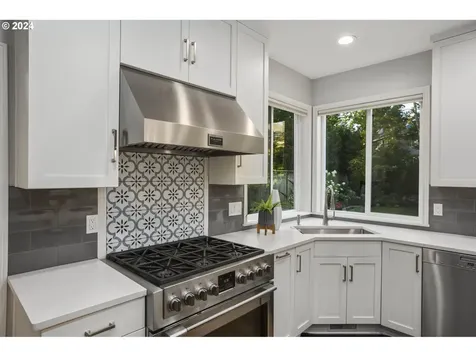 13869 Amberwood Circle Lake Oswego OR 97035