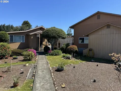 1045 Nye Court Lakeside OR 97449