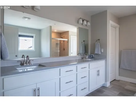 2813 Nw Mount Ashland Lane Mcminnville OR 97128