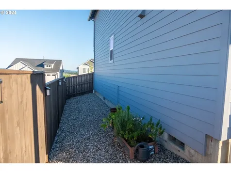 2813 Nw Mount Ashland Lane Mcminnville OR 97128