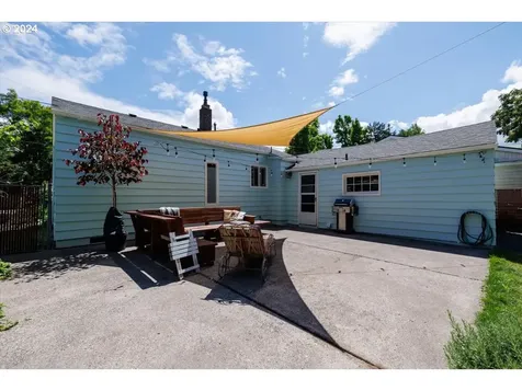 9207 N Van Houten Avenue Portland OR 97203