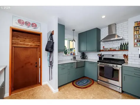 9207 N Van Houten Avenue Portland OR 97203