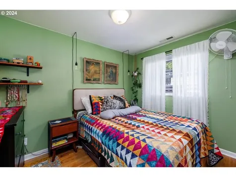 9207 N Van Houten Avenue Portland OR 97203