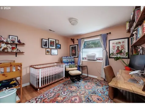 9207 N Van Houten Avenue Portland OR 97203