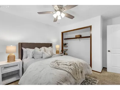 2563 Sw Wonderview Drive Gresham OR 97080