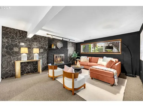 2563 Sw Wonderview Drive Gresham OR 97080