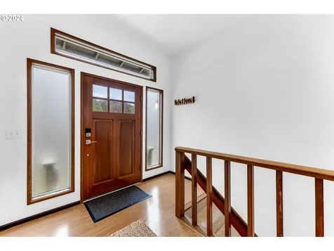 2563 Sw Wonderview Drive Gresham OR 97080