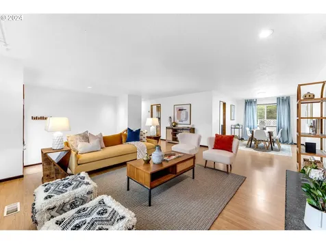 2563 Sw Wonderview Drive Gresham OR 97080