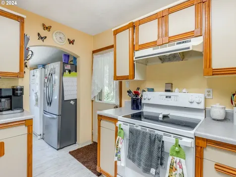 1717 Holcomb Road Kelso WA 98626