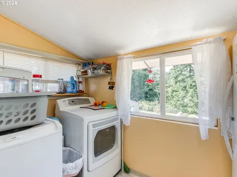 1717 Holcomb Road Kelso WA 98626