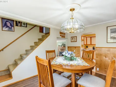 1717 Holcomb Road Kelso WA 98626