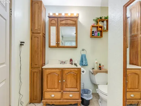 1717 Holcomb Road Kelso WA 98626