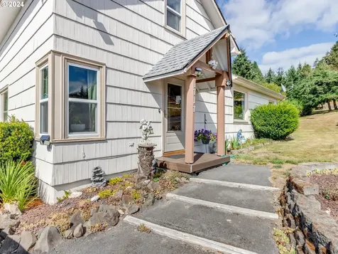 1717 Holcomb Road Kelso WA 98626