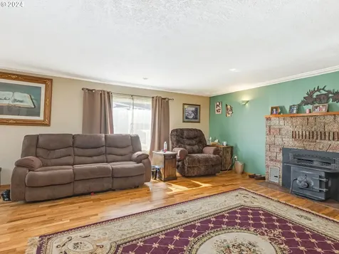 1717 Holcomb Road Kelso WA 98626
