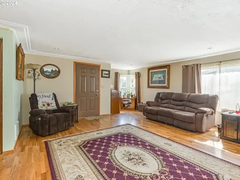 1717 Holcomb Road Kelso WA 98626