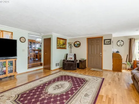 1717 Holcomb Road Kelso WA 98626