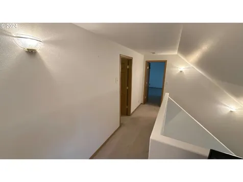 245 Hamilton Avenue Eugene OR 97404