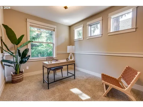 1045 Ne Oneonta Street Portland OR 97211