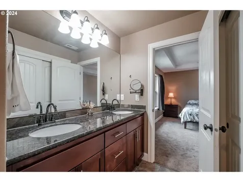 1099 Harbour Lane Ne Keizer OR 97303