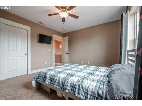 1099 Harbour Lane Ne Keizer OR 97303