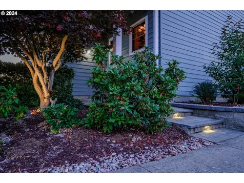 1099 Harbour Lane Ne Keizer OR 97303