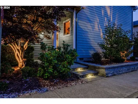 1099 Harbour Lane Ne Keizer OR 97303