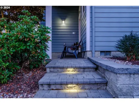 1099 Harbour Lane Ne Keizer OR 97303