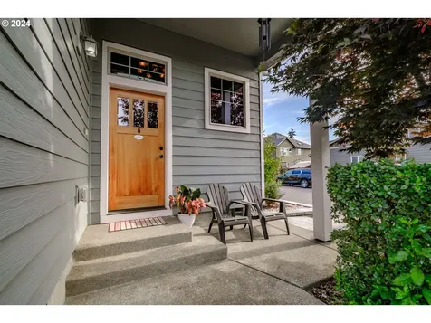 1099 Harbour Lane Ne Keizer OR 97303