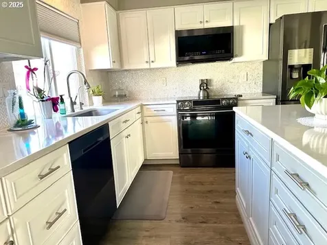 17412 SE 28th Street Vancouver WA 98683