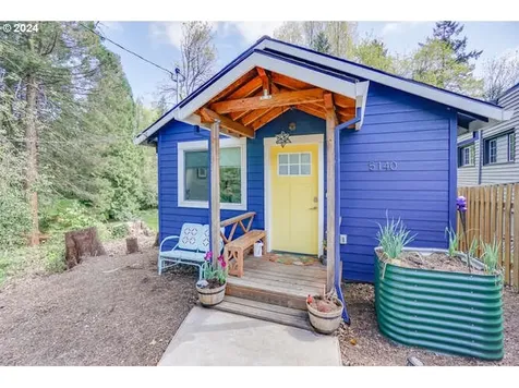 5140 SW 43rd Avenue Portland OR 97221