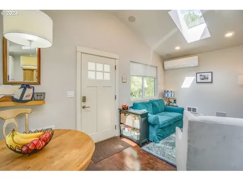 5140 SW 43rd Avenue Portland OR 97221