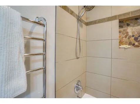 5140 SW 43rd Avenue Portland OR 97221