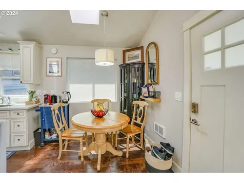 5140 SW 43rd Avenue Portland OR 97221
