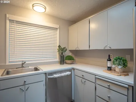20209 NE San Rafael Street Fairview OR 97024