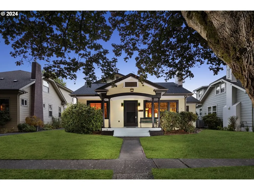 1524 21st Avenue Longview WA 98632