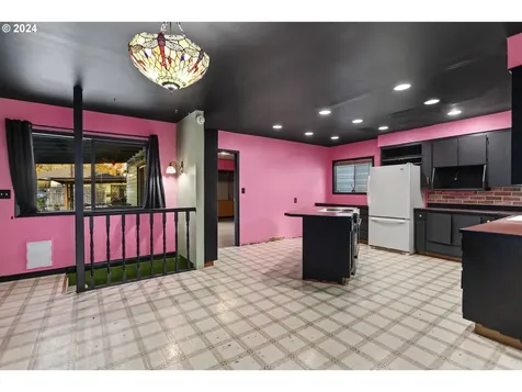 1524 21st Avenue Longview WA 98632