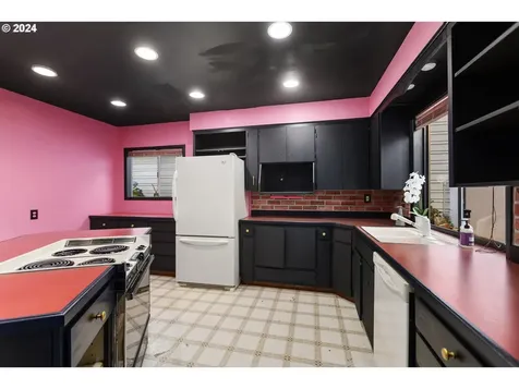 1524 21st Avenue Longview WA 98632