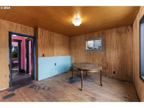 1524 21st Avenue Longview WA 98632