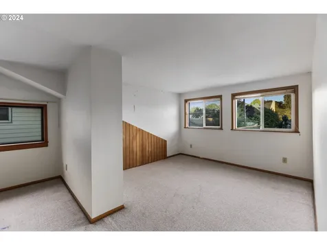 1524 21st Avenue Longview WA 98632