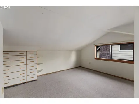 1524 21st Avenue Longview WA 98632