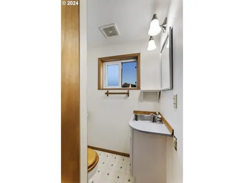 1524 21st Avenue Longview WA 98632