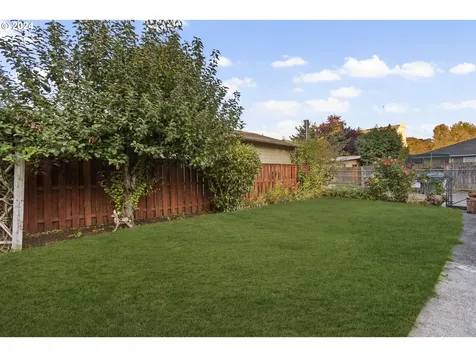 1524 21st Avenue Longview WA 98632