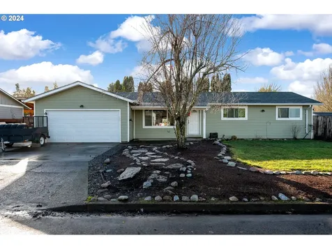 905 S Magnolia Street Cornelius OR 97113