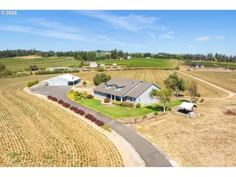 19015 Riverwood Road Dundee OR 97115