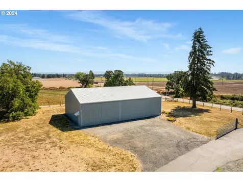 19015 Riverwood Road Dundee OR 97115